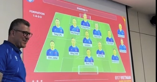 hlv roland xep doi hinh co mot khong hai tran u17 viet nam ha australia 7