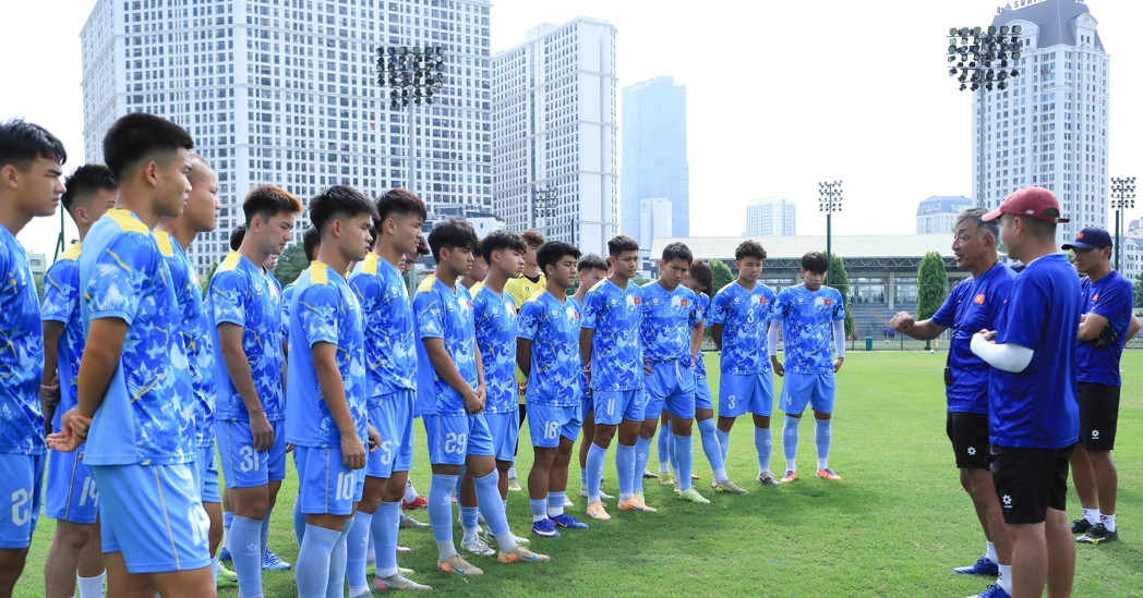hlv yutaka ikeuchi chot danh sach u19 viet nam du giai dong nam a 1984