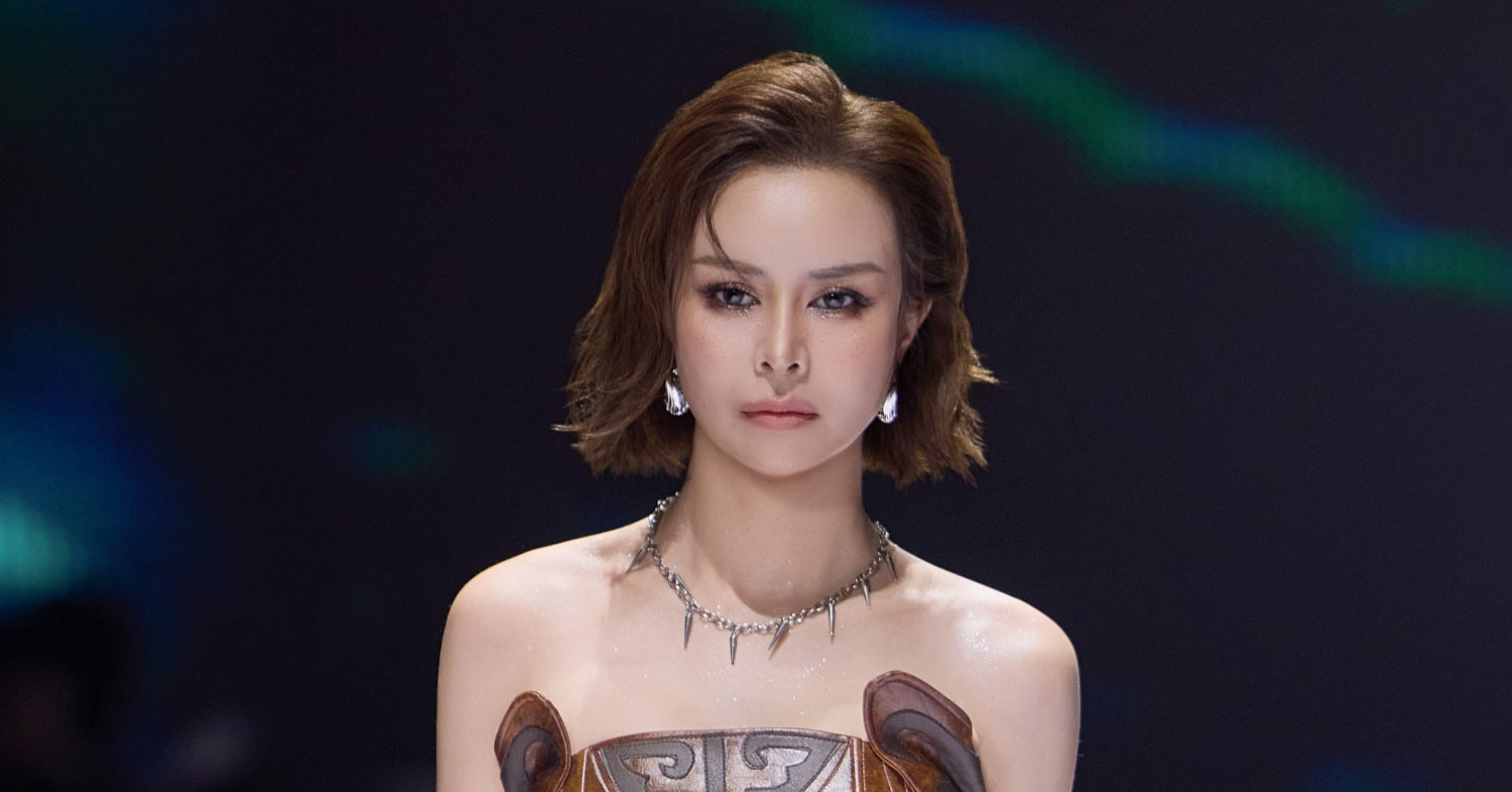 Hoa Hau Dien Anh Tphcm Song Kin Tieng Bat Ngo Tai Xuat 356