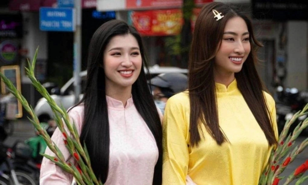 Hoa Hau Luong Thuy Linh Du Dam Cuoi Phuong Nhi 61472Af2D3594421Ad37B87Df5D838E3 524