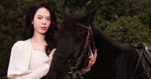 Hoa Khoi Bong Chuyen Khoe Sac Ben Chien Ma Don Tet Binh Ngo 2026 2591