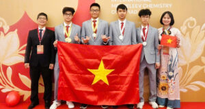 hoc sinh viet nam doat 2 huy chuong vang o ky thi hoa hoc kho nhat hanh tinh 276