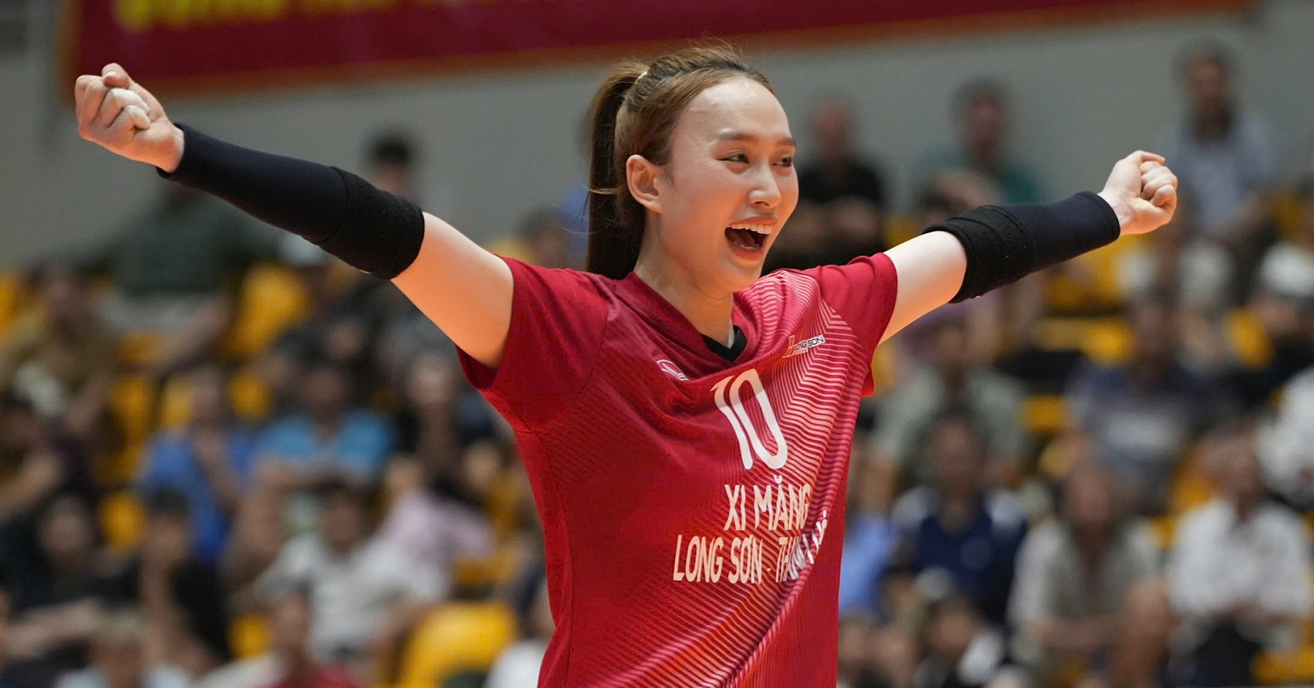 hotgirl bong chuyen giup thanh hoa thang soc o giai quoc gia 2714