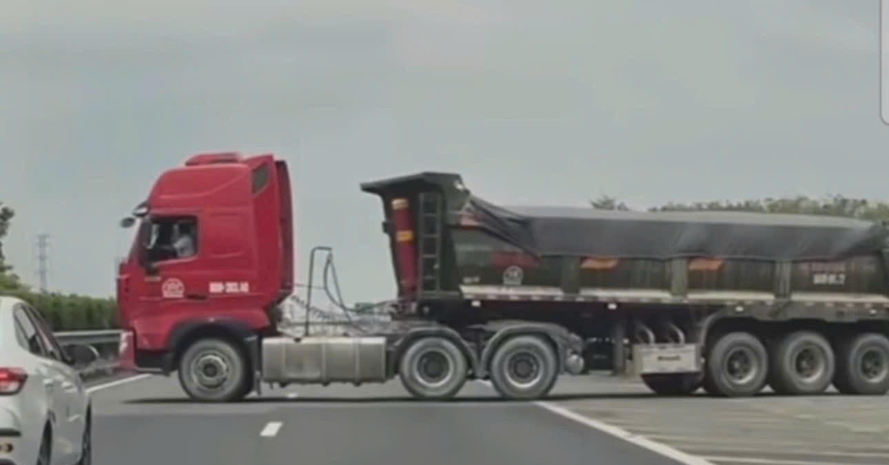 hy huu xe dau keo quay dau chan ngang cao toc tphcm long thanh dau giay 2923