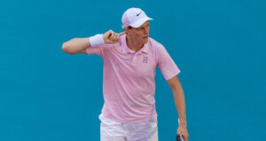 jannik sinner thang nghet tho vao ban ket miami open 95