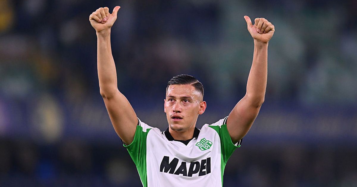 Jay Idzes 1766548373141 1766567681378959216184 46 0 674 1200 Crop 17665676851081047540653