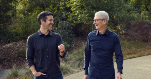 john ternus tu nha vo dich boi loi den ong trum de che cong nghe apple 438