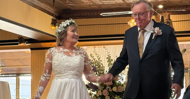 Ket Hon Lan Dau O Tuoi 76 Ba Lao Chung Minh Khong Bao Gio La Qua Muon De Yeu 1953