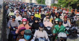 ket xe san bay tan son nhat 19 1770361402162833655126 460 0 1676 2322 crop 1772671994853885078836.jp