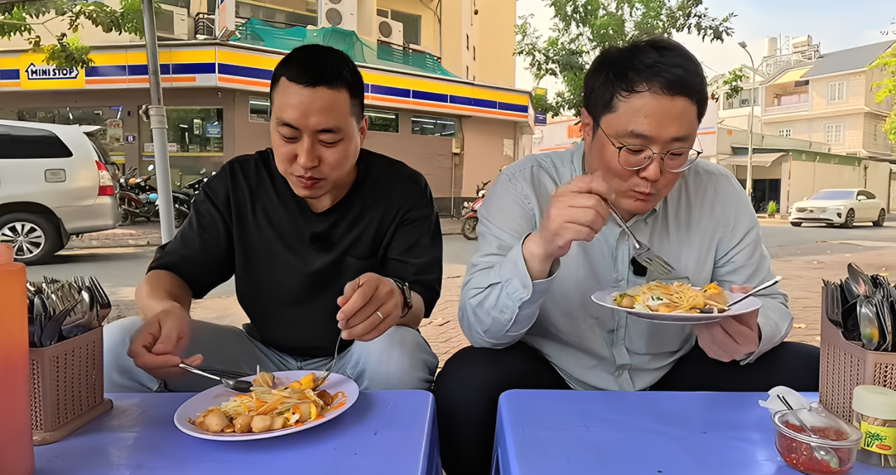 Khach Han Thu Mon La Mieng Gia 30 Nghin O Via He Tphcm Hanh Phuc Sau Khi An 1541