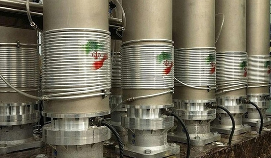 kho urani lam giau cua iran. reuters