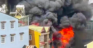 khoi lua cao hang chuc met bao trum ngoi nha o da lat 662