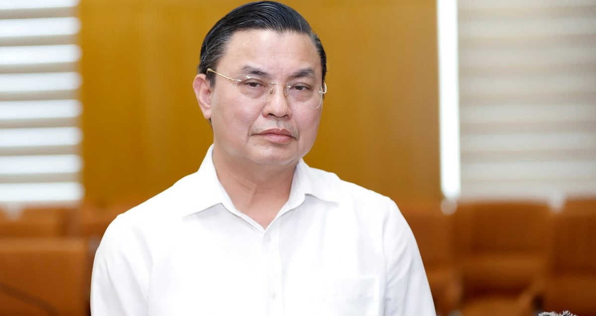 khoi to nguyen cuc truong cuc moi truong hoang van thuc 2876