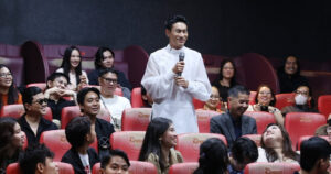 Kiều Minh Tuấn Chèn Thêm Điều Khoản 'Lạ' Vào Hợp Đồng Phim Vì Người Điếc Và Khiếm Thính Kieu Minh Tuan Chen Them Dieu Khoan La Vao Hop Dong Phim Vi Nguoi Diec Va Khiem Thinh A10799861A6C4F