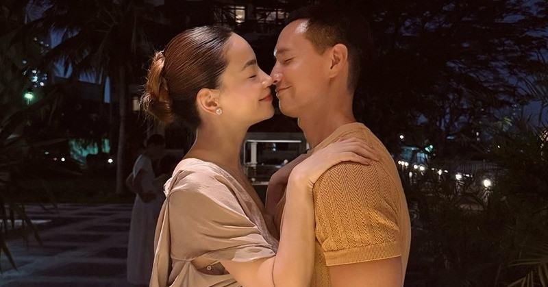 Kim Ly Don Sinh Nhat Tuoi 42 Ben Ho Ngoc Ha Tran Thanh Chup Len Hari Won 2414