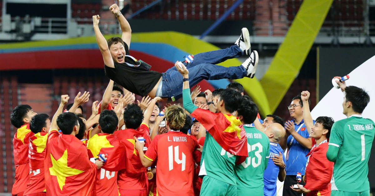 Kimsangsik1912 17661174436911318395432 82 0 1154 2048 Crop 17666252571691066583202