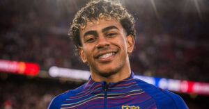 lamine yamal tiet lo dieu buc boi sau hat trick cho barca 504