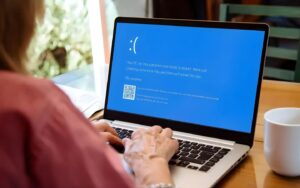 Laptop Len Man Hinh Nhung Khong Vao Duoc Win 01