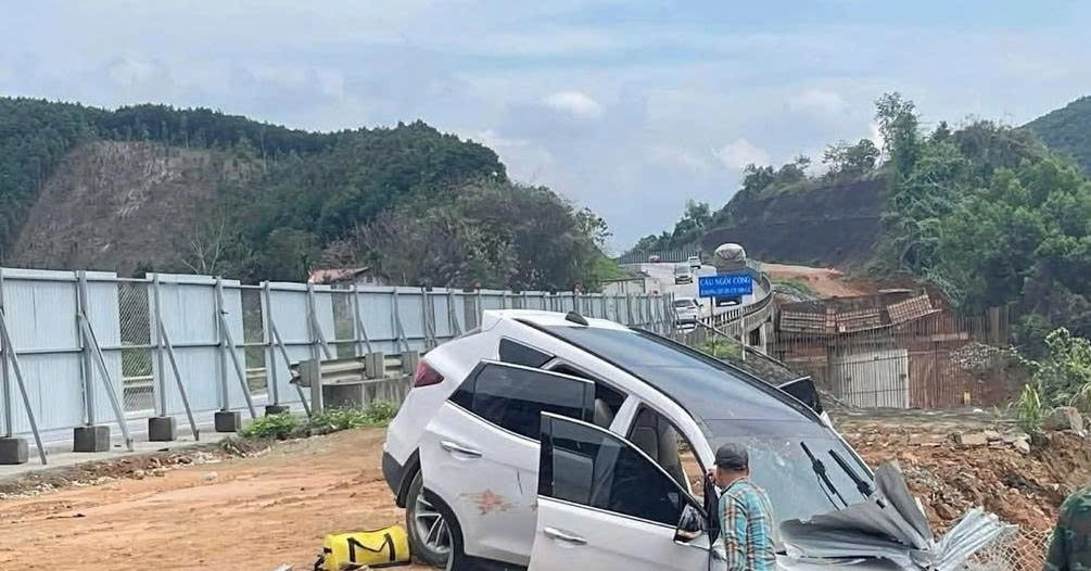 Lien Tiep 2 Vu Tai Nan Tren Cao Toc Noi Bai Lao Cai Cuc Duong Bo Yeu Cau Khan 1970