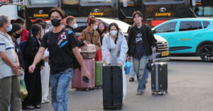 Linh Kinh Do Dac Nguoi Dan Chen Chan Roi Tphcm Ve Que Don Tet Som 2018