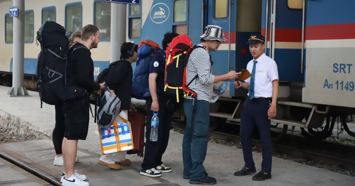 Lit Ve Tau Xe Dong Loat Tang Manh 908