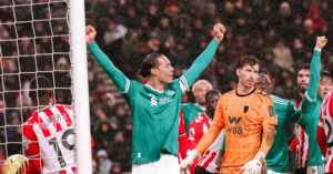 Liverpool Thang Rua Mat Nho Cong Van Dijk 268