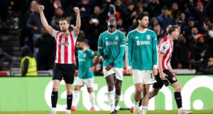 Liverpool Thua Tran Thu 4 Lien Tiep O Ngoai Hang Anh 129