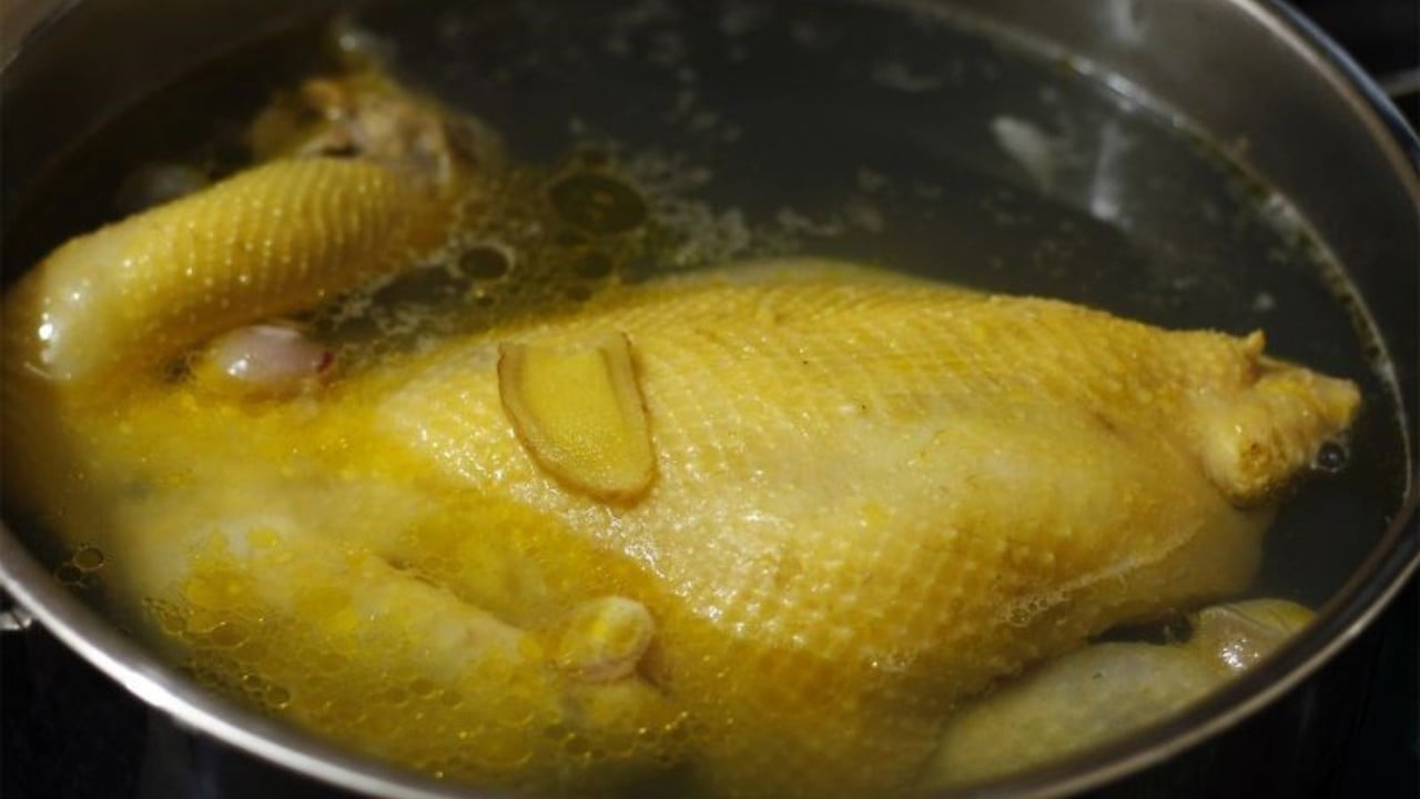 Luoc Ga Xong Dung Voi Bay Ra Dia Lam Them 1 Buoc Ga Gion San Sat Chat Khong Bi Nat 230902