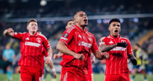 luot di play off europa league kich tinh va bat ngo 136