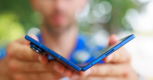 Lý do không dễ để sở hữu smartphone màn hình gập năm nay 1 ly do khong de de so huu smartphone man hinh gap nam nay 1460