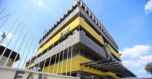 Ma 1766830872774817150334 0 0 733 1400 Crop 17668309938701897638001