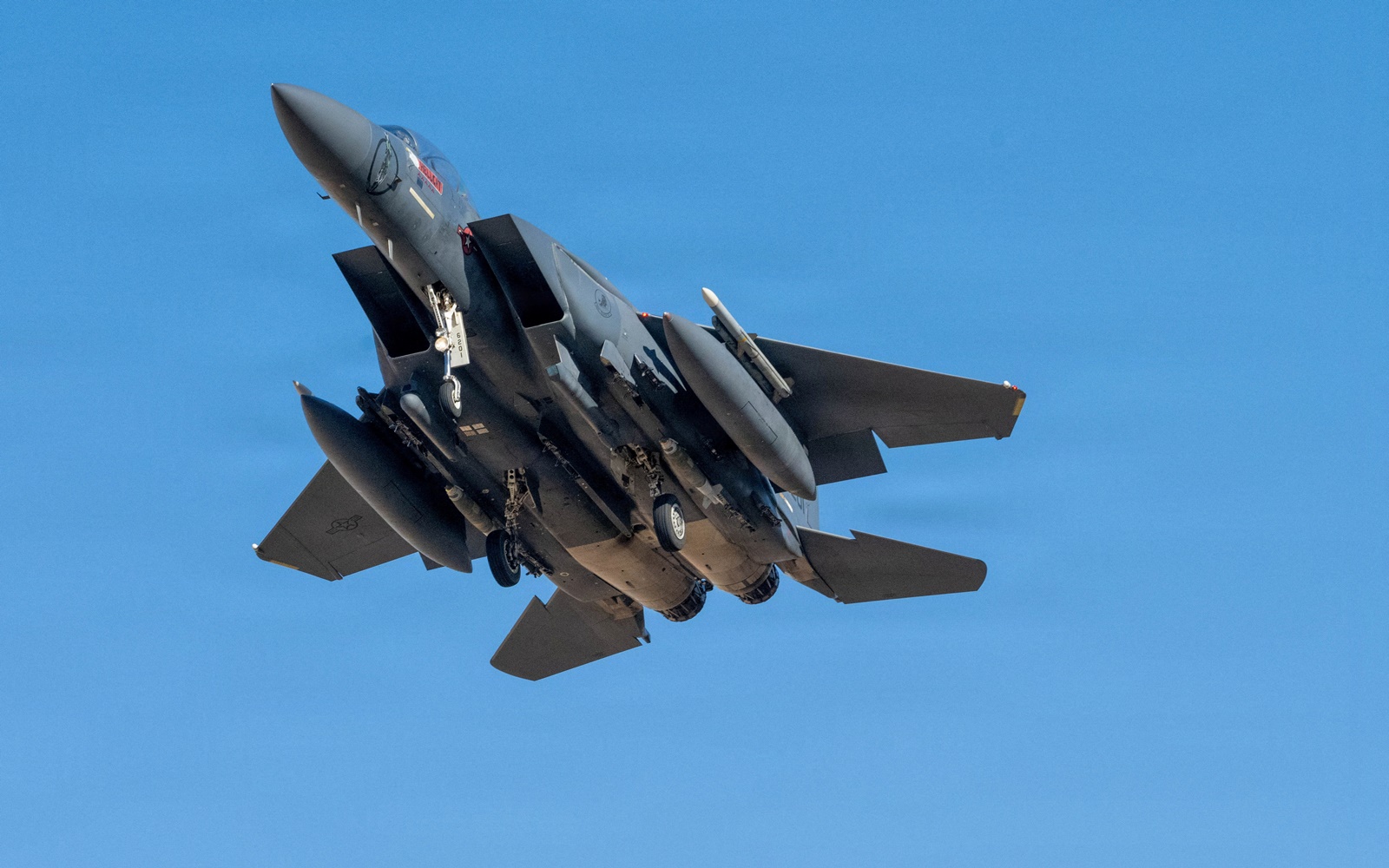 may bay F 15 tham gia chien dich Epic Fury chong Iran may bay My xung dot Iran My khong quan My.JP