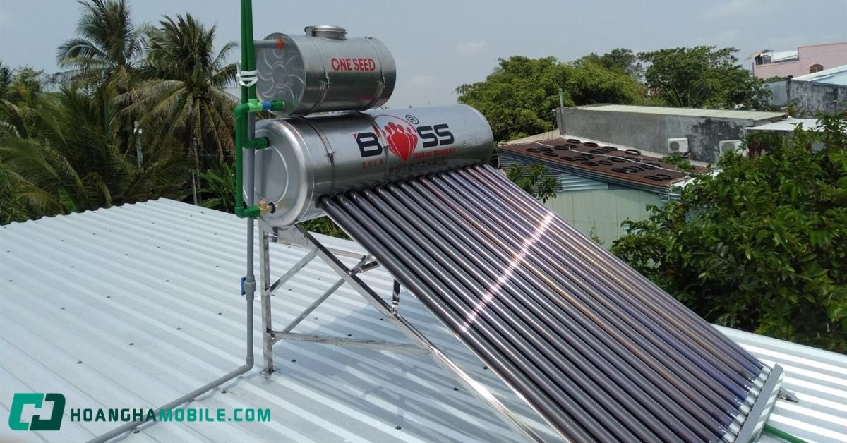 May Nuoc Nong Nang Luong Mat Troi Nao Tot