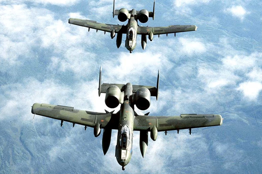 may bay phan luc a 10a thunderbolt ii cua khong quan my con duoc goi la warthog. reuters