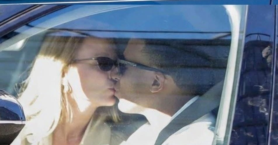 mbappe cong khai ban gai noi tieng bang hinh anh sieu nong 630