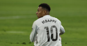 mbappe gay bat on lon phong thay do real madrid cang nhu day dan 828