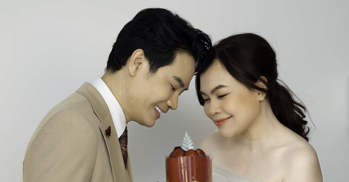 mc hong phuc vtv lam dieu dac biet tang vo dien vien nhan 27 nam yeu va cuoi 3010