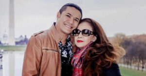 Me Kasim Hoang Vu Gan Nhu Khong An Gi Cu Nhac Den Con Trai La Bat Khoc 1263