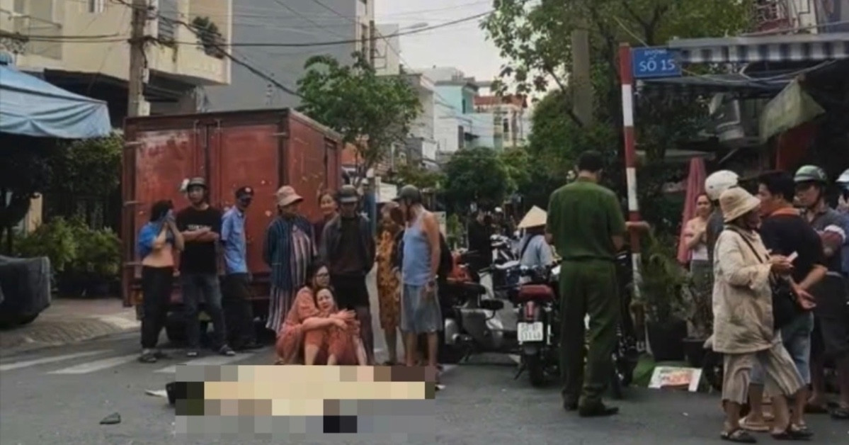 me quy nga ben thi the con trai 15 tuoi sau tai nan voi xe tai o tphcm 2200