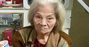 Mẹ Thương Tín 90 Tuổi Lần Đầu Lộ Diện Me Thuong Tin 90 Tuoi Lan Dau Lo Dien B87Eb3A7Bdc14F3A8857F988508A96Dc 826