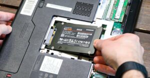 Meo Kiem Tra O Ssd Hdd Laptop Didongviet Anh Dai Dien 1