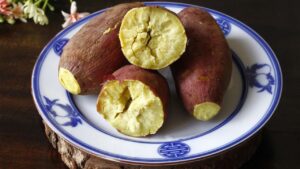 meo luoc khoai lang chin mem chi ton 5 phut cua nguoi nhat 235950