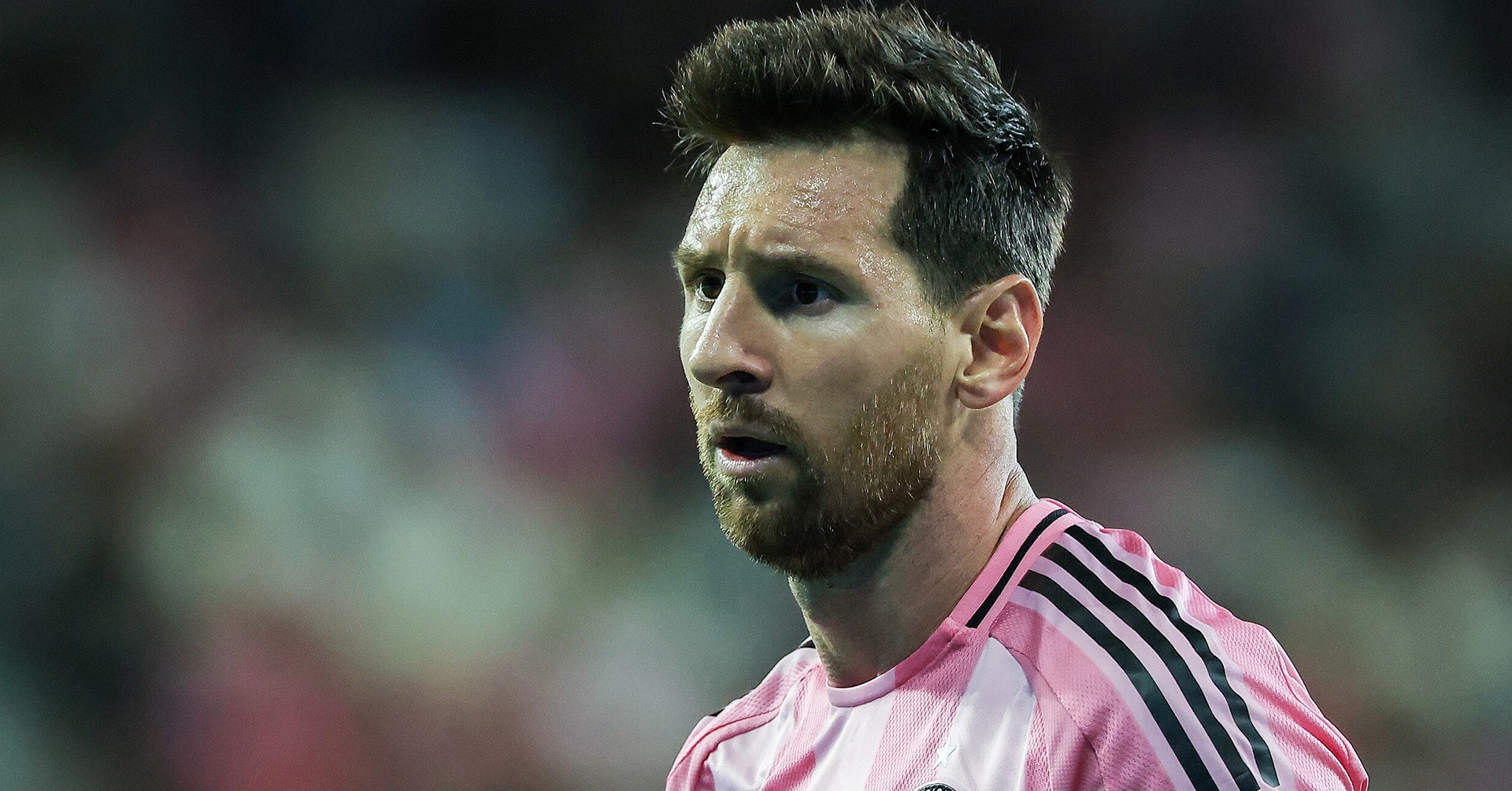 messi mua lai clb hang xom cua barca 830