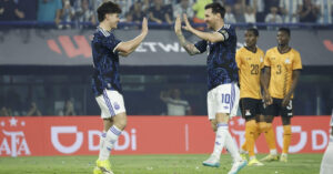 messi toa sang argentina thang tran 5 sao 317