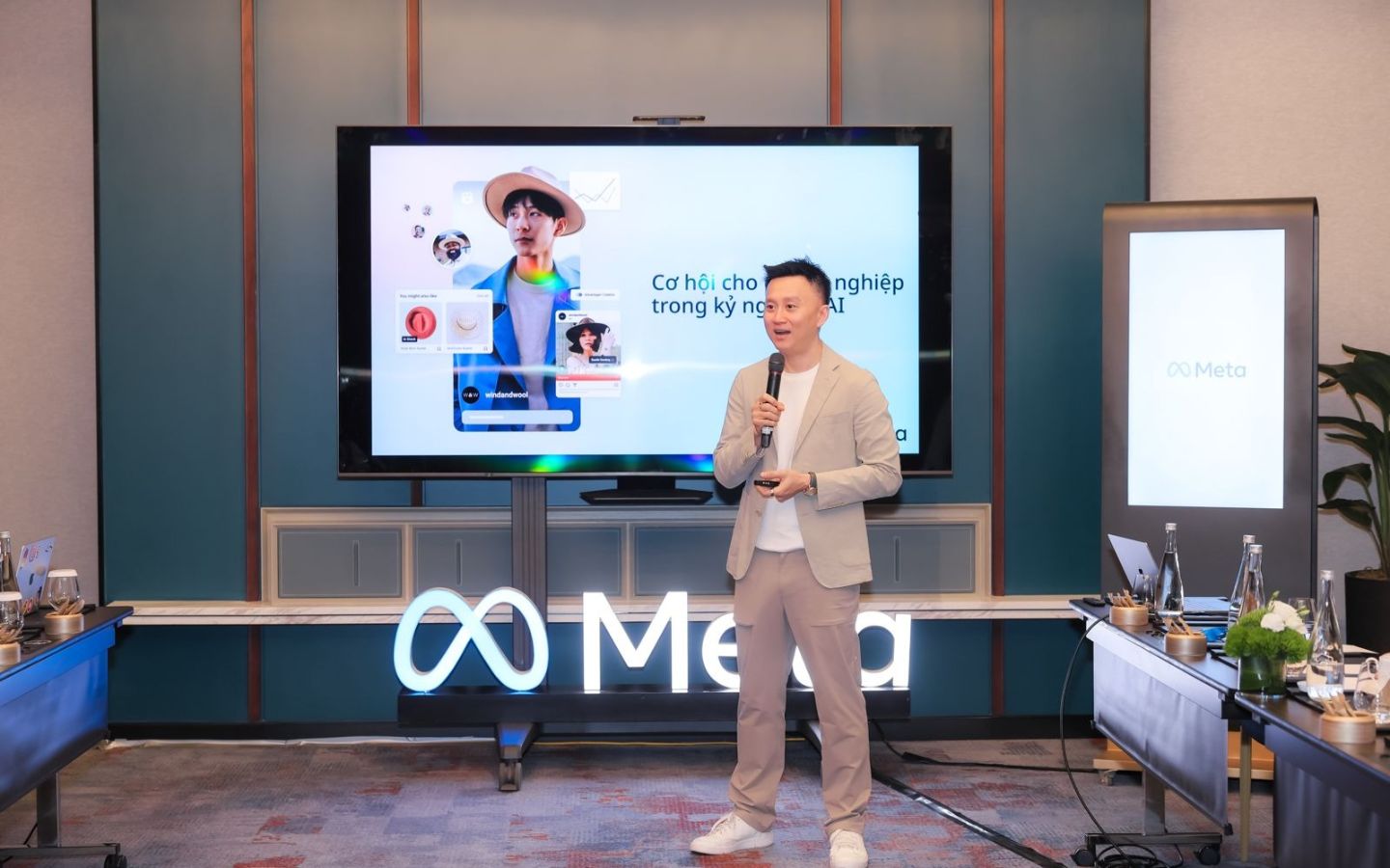 meta gioi thieu tro ly ai kinh doanh