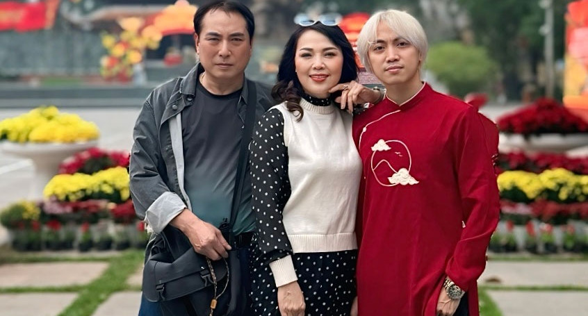 moi quan he hon ca tinh mau tu giua nsnd thai bao va con trai duy nhat 1365