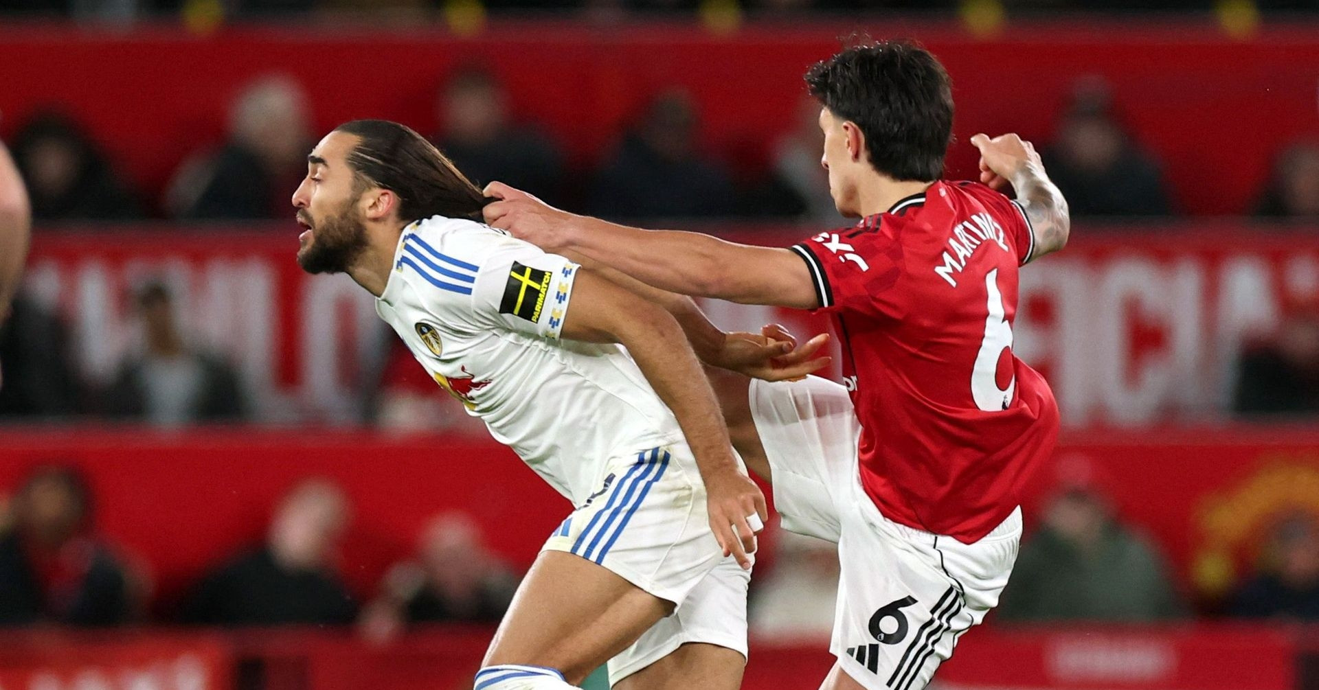 mu khang cao the do gay soc cua lisandro martinez 1156