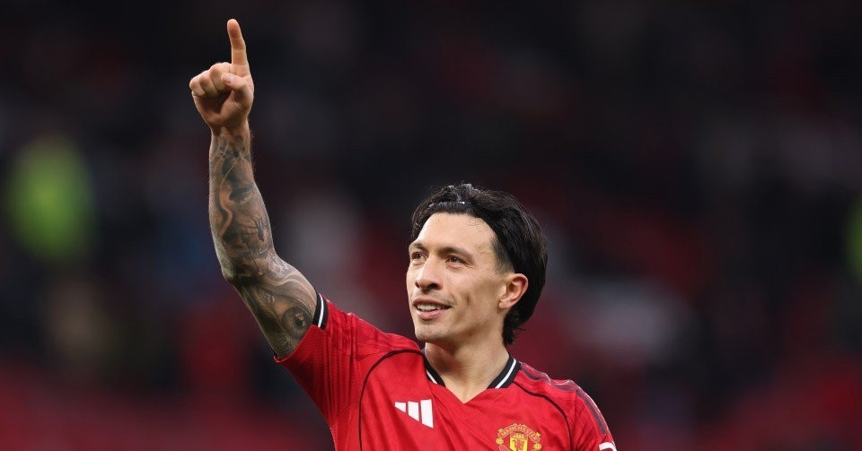 mu nhan tin cuc vui truoc tran gap leeds 1787