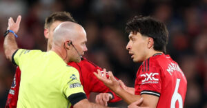 mu thua cay dang carrick dung 2 tu gay soc to trong tai 278