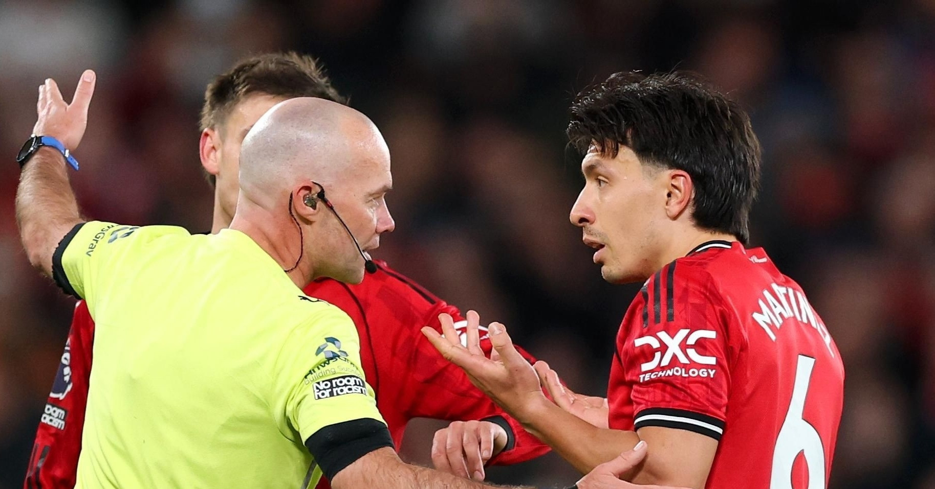 mu thua cay dang carrick dung 2 tu gay soc to trong tai 278